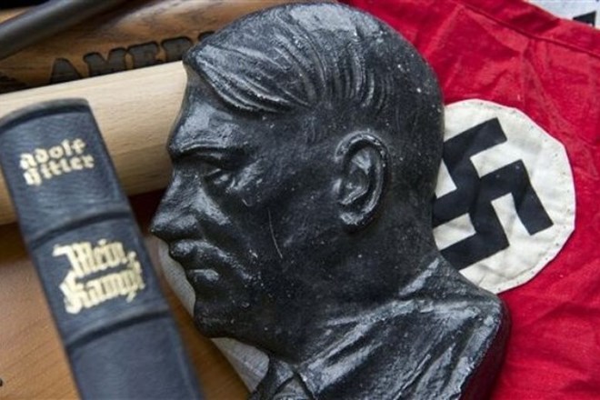 Zaradi zbiranja desničarskih skrajnežev so v Avstriji odstranili grob Hitlerjevih staršev