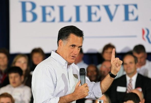 Romney je "prveč verjel".
