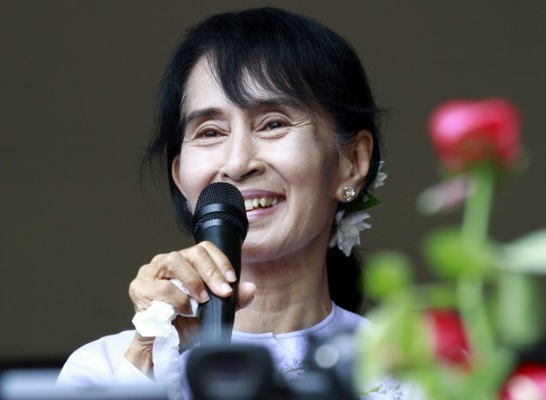 Mjanmar: Stranka Aung San Suu Kyi dobila 43 od 44 sedežev