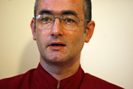 Vodja budistične skupnosti v Sloveniji Shenpen Rinpoche