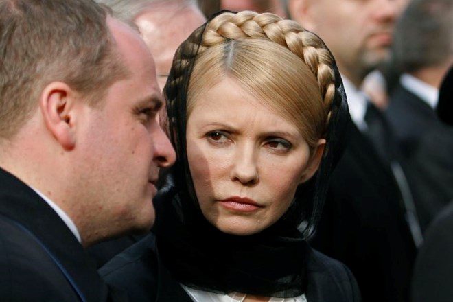 Julija Timošenko na pogrebu Lecha Kaczynskega v Krakovu, tedaj še v vlogi ukrajinske predsednice vlade.