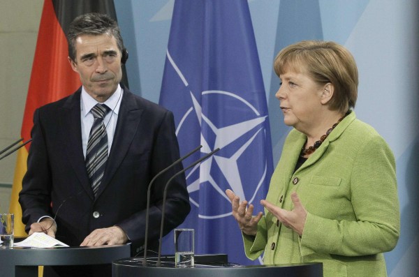 Anders Fogh Rasmussen in Angela Merkel