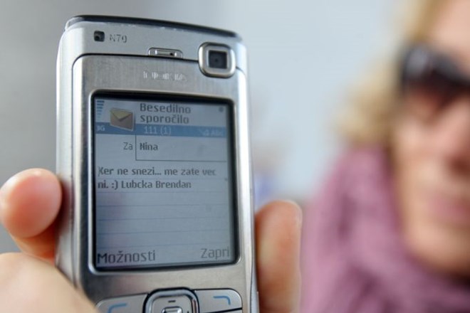 Priljubljena kratka sporočila SMS praznujejo rojstni dan.