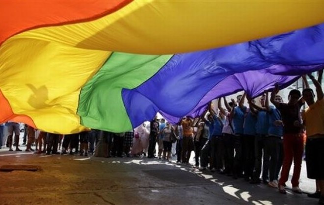 Obama ne bo osamljen: Raul Castro naj bi podpiral pravice istospolno usmerjenih