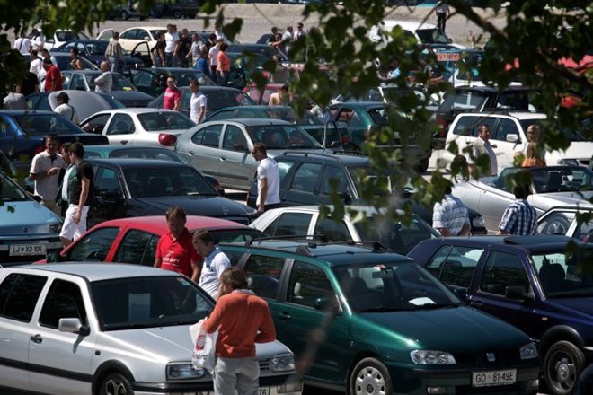 V EU aprila prodanih manj avtomobilov, v Sloveniji padec večji od povprečja