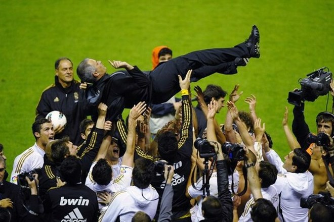 Jose Mourinho ostaja v Madridu.