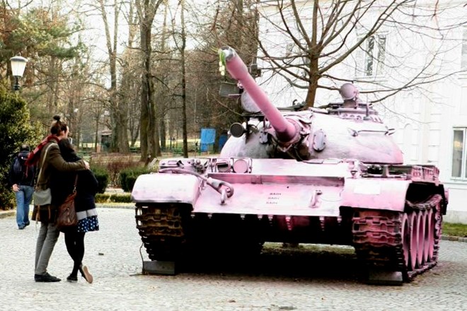 Rožnati tank bo razstavljen v pivškem muzeju vojaške zgodovine