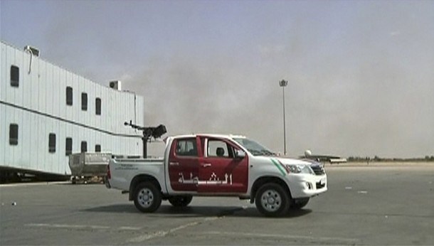 Libijske oblasti prevzele nadzor nad letališčem v Tripolisu