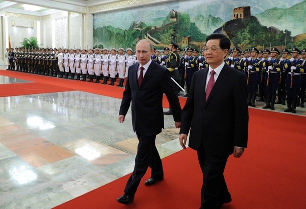 Putin in Hu začela pogovore o zavezništvu med državama