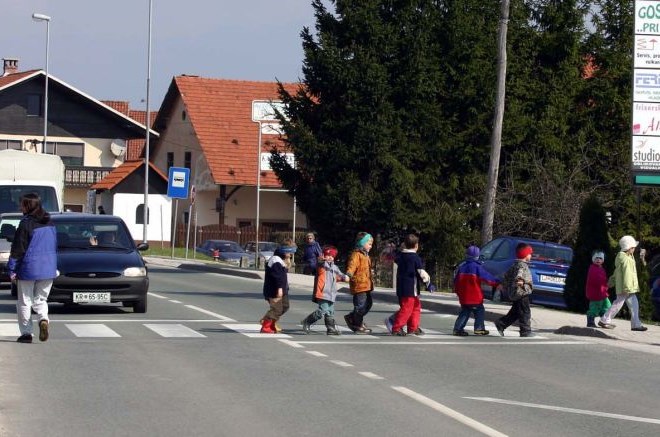 Slovenija dobro skrbi za varnost otrok na cestah.