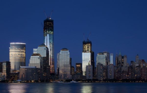 V New Yorku slovesnost ob dograditvi vrha stolpnice WTC 4