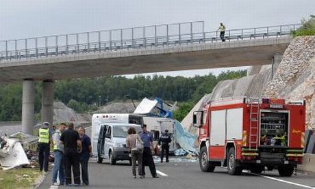 Uradno: Za prometno nesrečo češkega avtobusa na Hrvaškem je kriv voznik