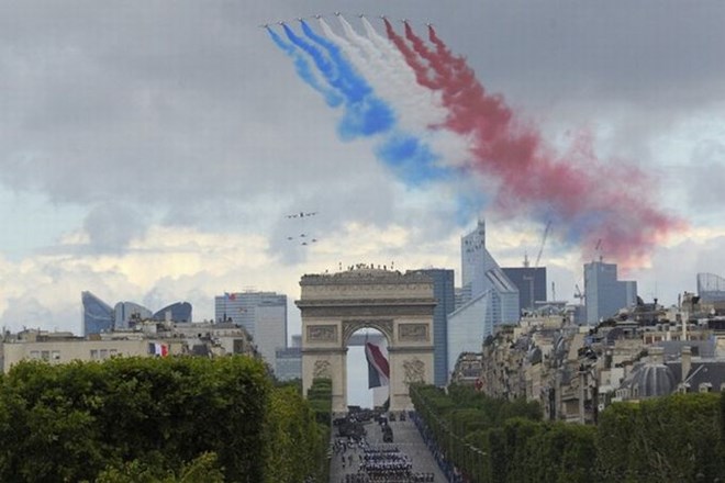 V Parizu ob državnem prazniku tradicionalna vojaška parada