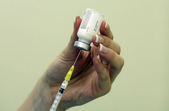 Na Hrvaškem naj bi zaradi cepiva proti gripi trije ljudje zboleli za Guillian-Barrejevim sindromom