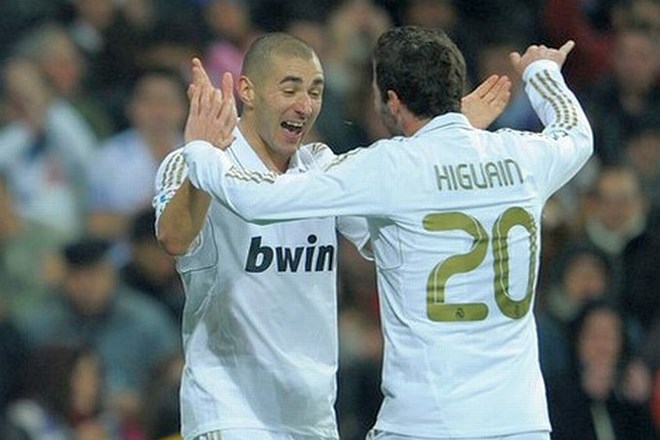 Karim Benzema in Gonzalo Higuain nista zainteresirana za prestop v PSG.