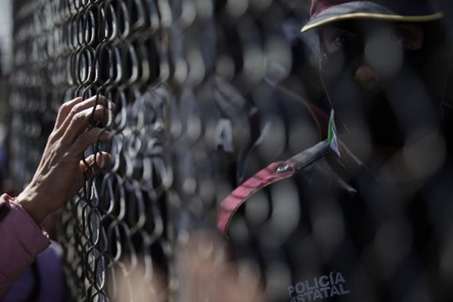 V mehiškem zaporu več kot 100 parov obljubilo večno zvestobo