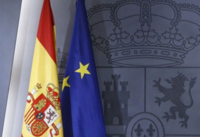 Španski poslanec težko shaja s 5100 evri