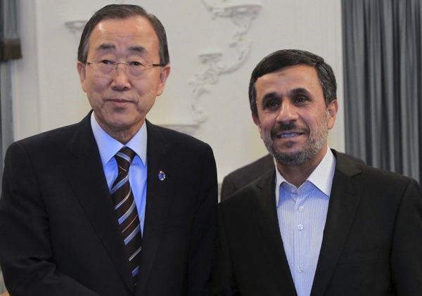 Ban Ki Moon in Mahmud Ahmadinedžad