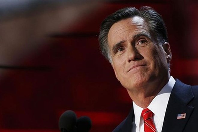 Romney nadaljuje kampanjo z novim letalom