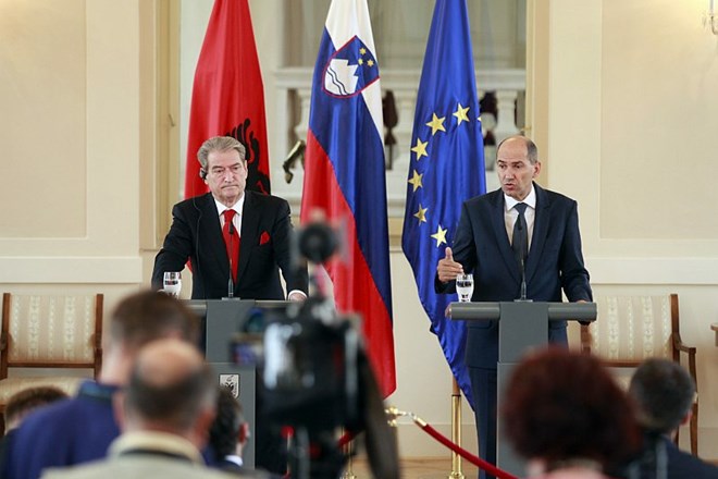 Janša in Berisha o napredku Albanije na poti v EU in krepitvi sodelovanja