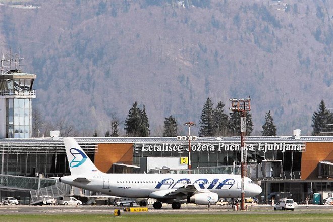 Leta 2015 naj bi Aerodrom Ljubljana potnike sprejemal že na novem terminalu, vrednem 72 milijonov evrov.