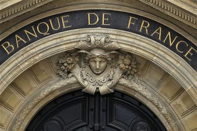 Francoska centralna banka ostaja pri napovedi krčenja gospodarstva