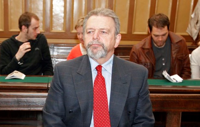 Senat ljubljanskega okrožnega sodišča je Jožefa Kovača obsodilo na 30 let zapora zaradi umora podjetnika Milana Tilija...