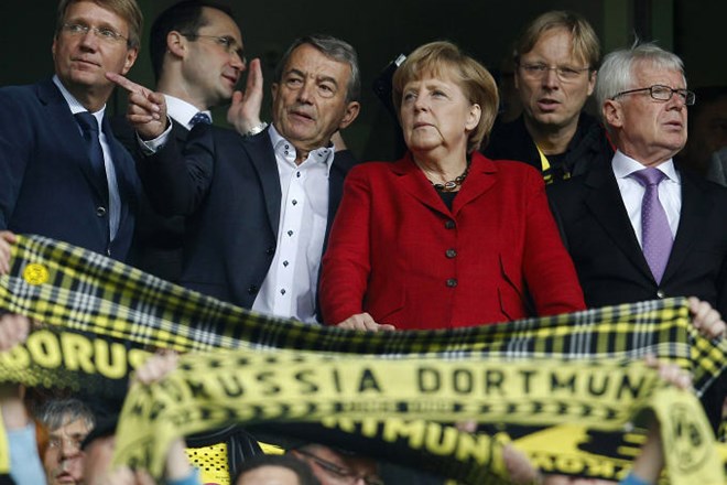 Merklova je obiskala tekmo nemškega prvaka iz Dortmunda.