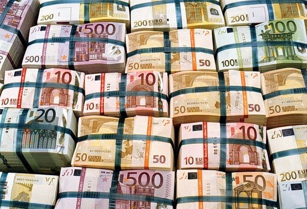 Španija bo za banke po oceni avstrijske ministrice potrebovala 60 milijard evrov