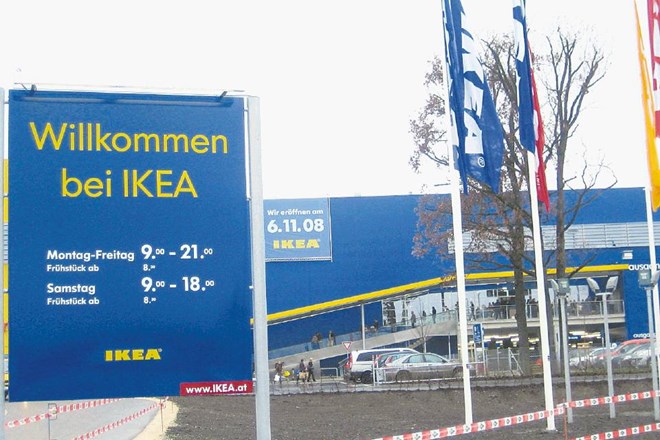 Ikea v Celovcu je svoja vrata odprla pred štirimi leti, kdaj bodo lahko kupci prestopili prag slovenske Ikee, pa pri švedskem...