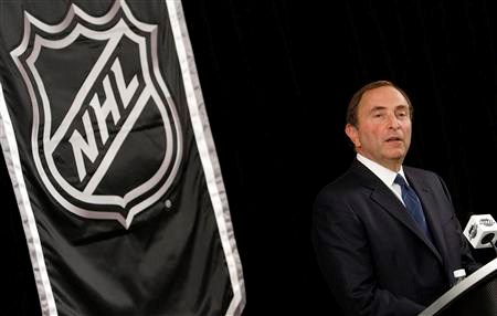 Severnoameriška hokejska liga ostaja na brezpotju, saj lastniki in igralci niso niti blizu dogovora o delitvi prihodkov.