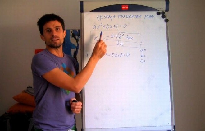 Hrvaški profesor matematike Toni Milun na svoji spletni strani Where maths is fun v video prispevkih na lahko razumljiv način...
