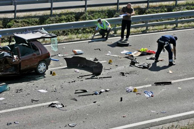 Zaradi vožnje v napačni smeri po avtocesti so v Nemčiji umrle tri osebe. (Fotografija je simbolična.)