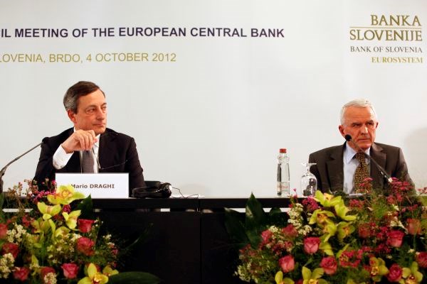 Predsednik ECB Mario Draghi in guverner Banke Slovenija Marko Kranjec