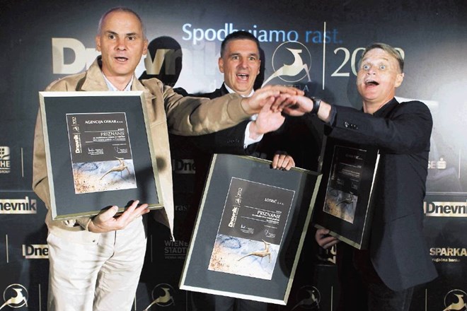 Predstavniki gorenjskih gazel (z leve proti desni), direktor Agencije Oskar Oskar Savarin, direktor podjetja Lotrič...