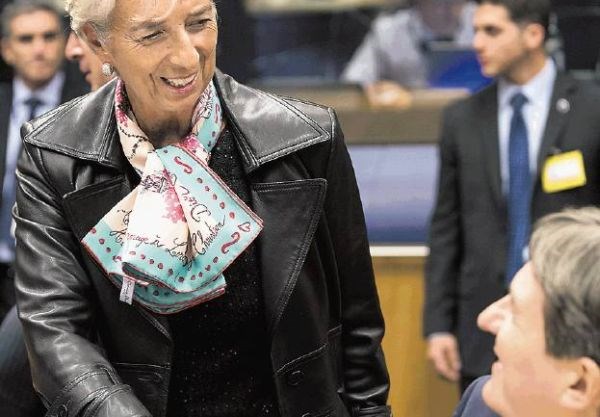Janez Šušteršič (na fotografiji z generalno direktorico IMF Christine Lagarde) je poudaril, da bo  vlada storila vse, da se...