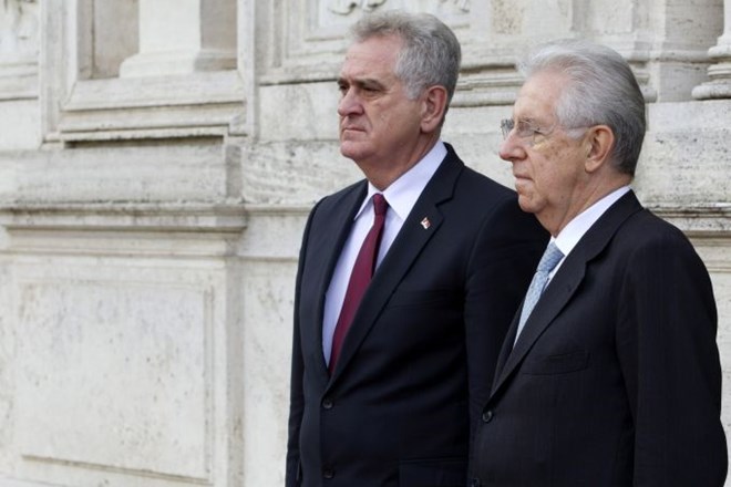 Srbski predsednik Tomislav Nikolić in italijanski premier Mario Monti.