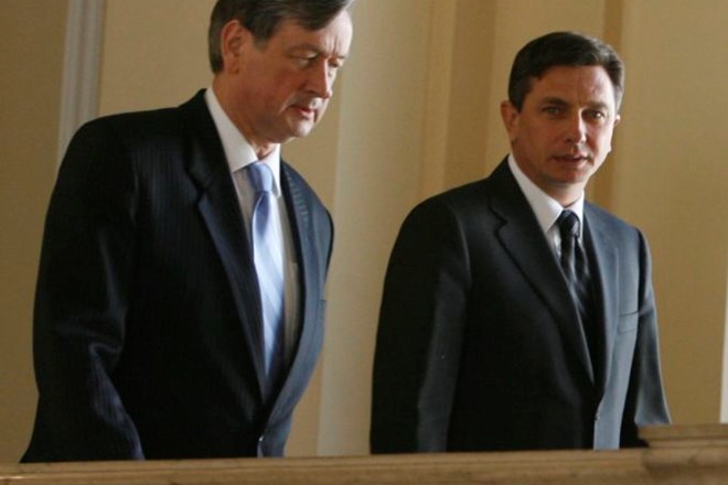 Če bi bile volitve predsednika republike v nedeljo, bi se v drugi krog uvrstila Danilo Türk in Borut Pahor.