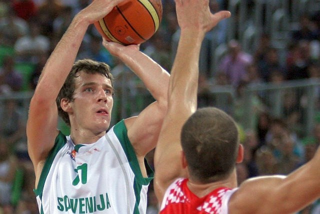 Goran Dragić je med 10 kandidati za evropskega košarkarja leta. 