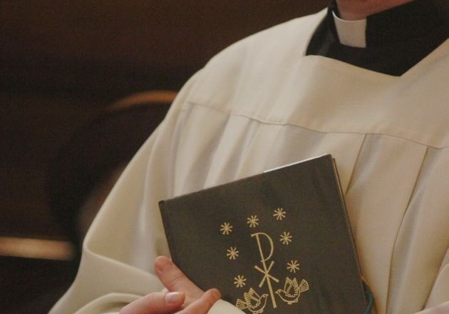 Nemški škofje prekinili preiskavo o spolnih zlorabah