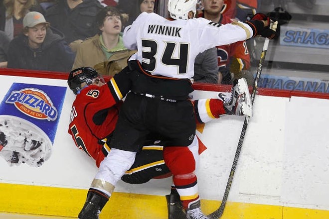 Calgary Flames so doma klonili (4:5) proti Anaheim Ducks.  (Foto: Reuters) 