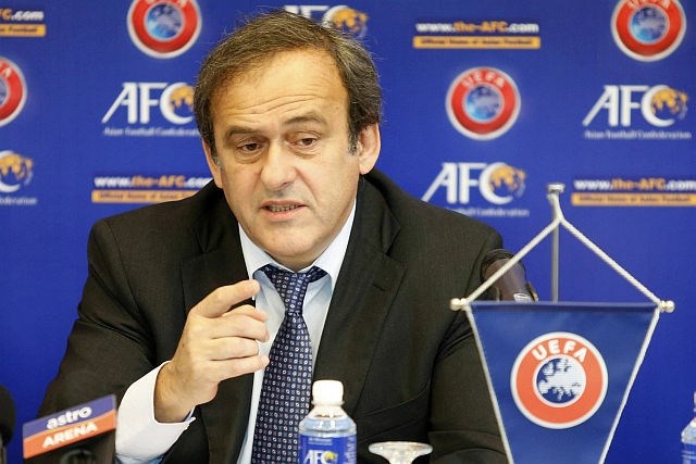 Michel Platini svari pred zadolževanjem klubov. (Foto: Reuters) 
