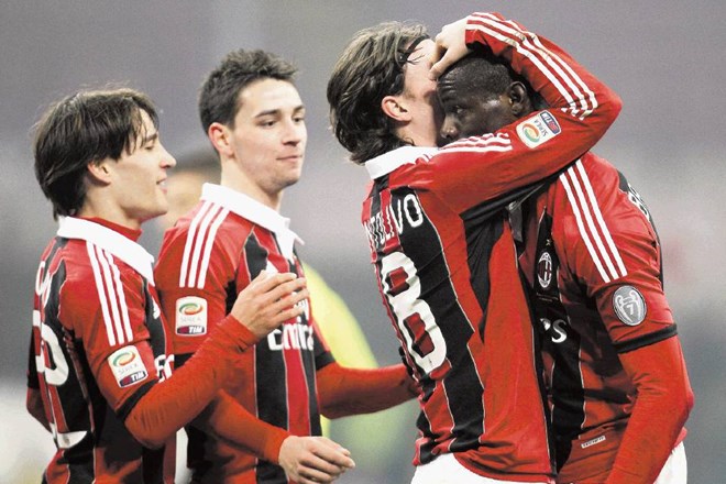 V zimskem prestopem roku se je Milan okrepil z Mariom Balotellijem. V novem okolju se je hitro znašel. Na treh tekmah je...