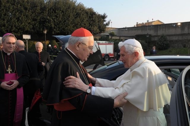 Angelo Sodano z Benediktom XVI. (Foto: Reuters) 