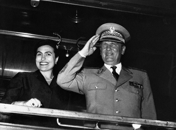 Josip Broz Tito in njegova zadnja žena Jovanka (foto: dokumentacija Dnevnika) 