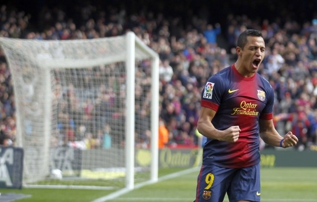 Bo Alexis Sanchez poleti zapustil Camp Nou? (Foto: Reuters) 