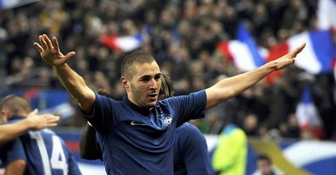 Karim Benzema ne želi prepevati francoske himne. (Foto: Reuters) 