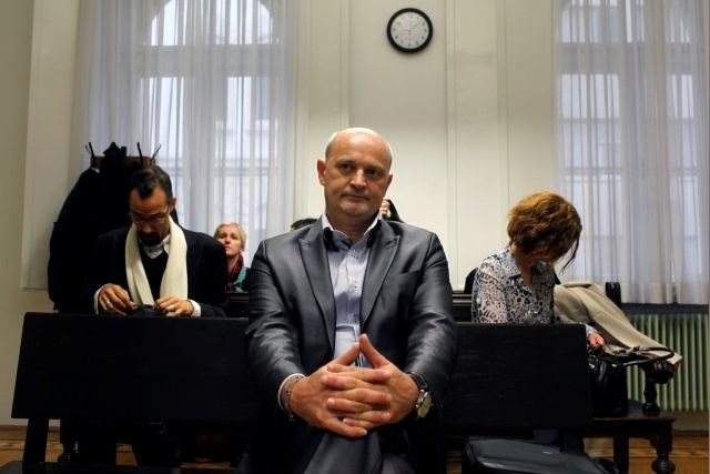 Čehajić je na sodišču pojasnil, da s Škobernetom nista nikoli govorila o podkupnini