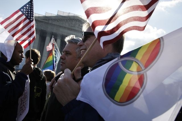 Ameriško vrhovno sodišče se nagiba k odpravi zakona o zaščiti poroke