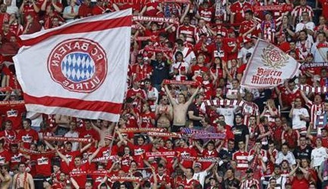 Bayern bo s svojimi navijači proslavljal šele po koncu sezone. (Foto: Reuters) 